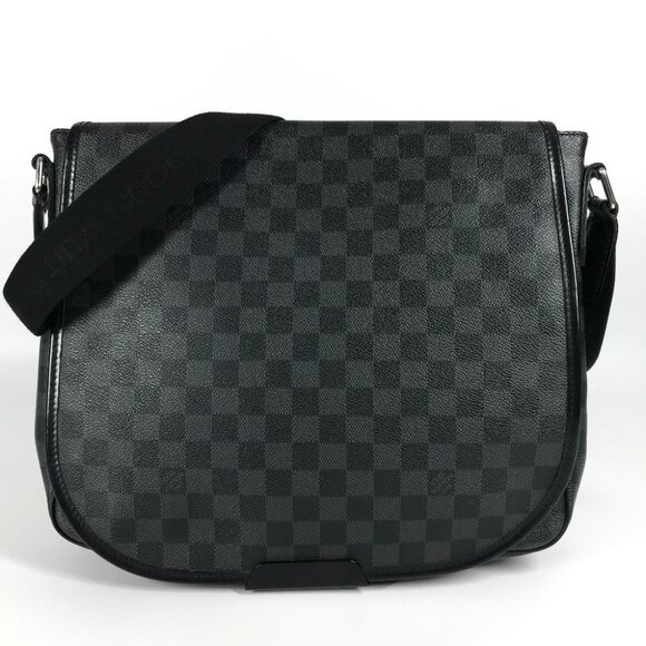 LOUIS VUITTON N58029 Damier Graphite Daniel MM Daniel MM Messenger Shoulder Bag - Picture 1 of 15